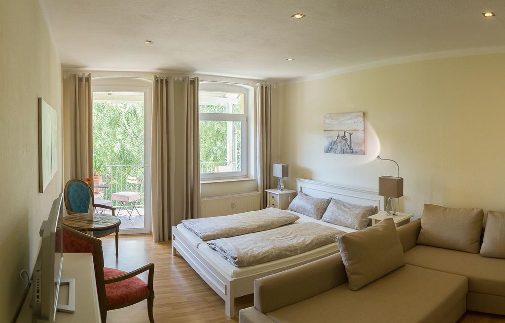 Wohlfuehlen Mit Grossem Balkon Apartment Ерфурт Екстериор снимка